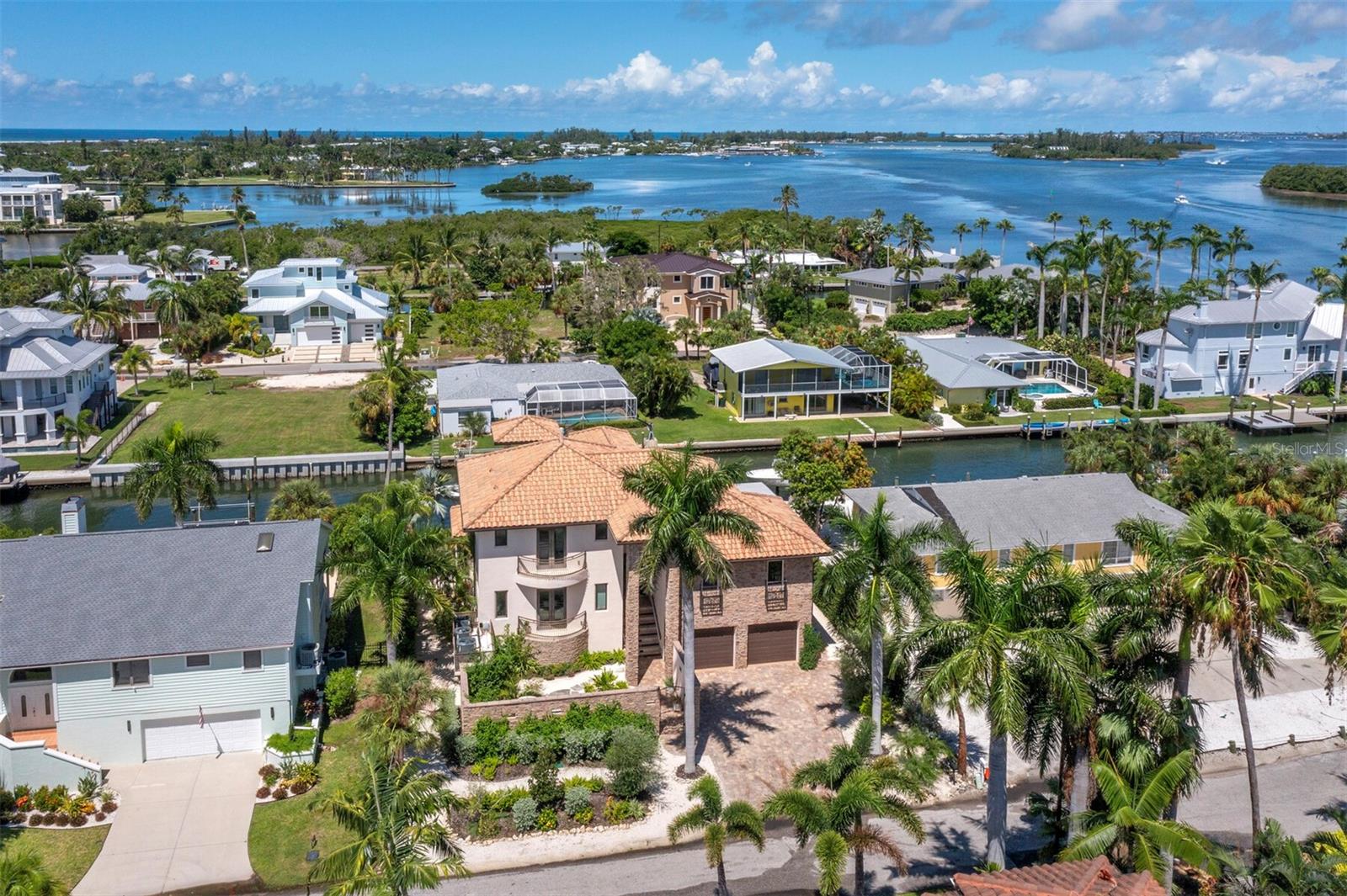 Photo of 795 MARBURY LANE LONGBOAT KEY FL 34228