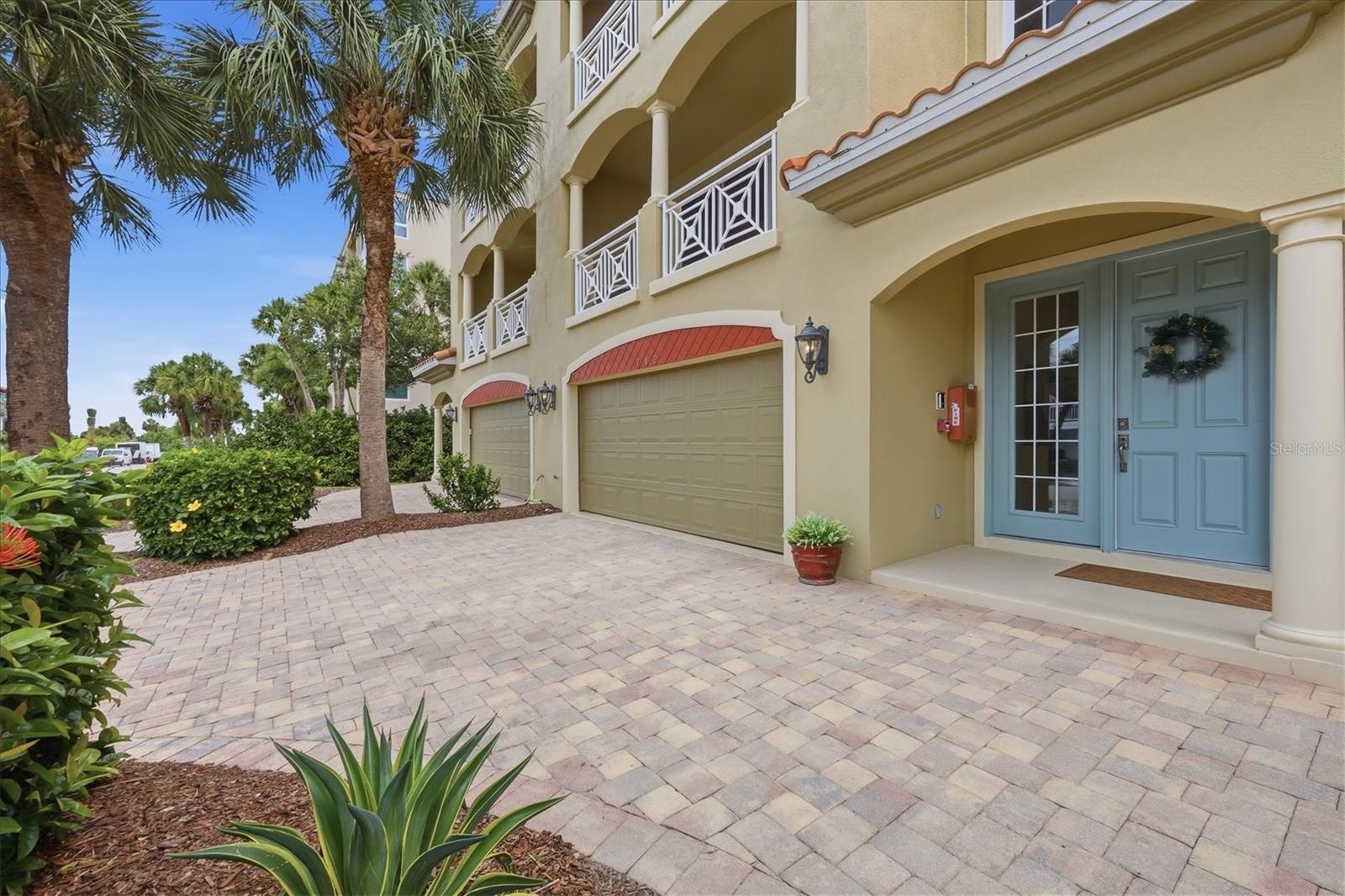 Photo of 712 GRANADA AVENUE #2 VENICE FL 34285