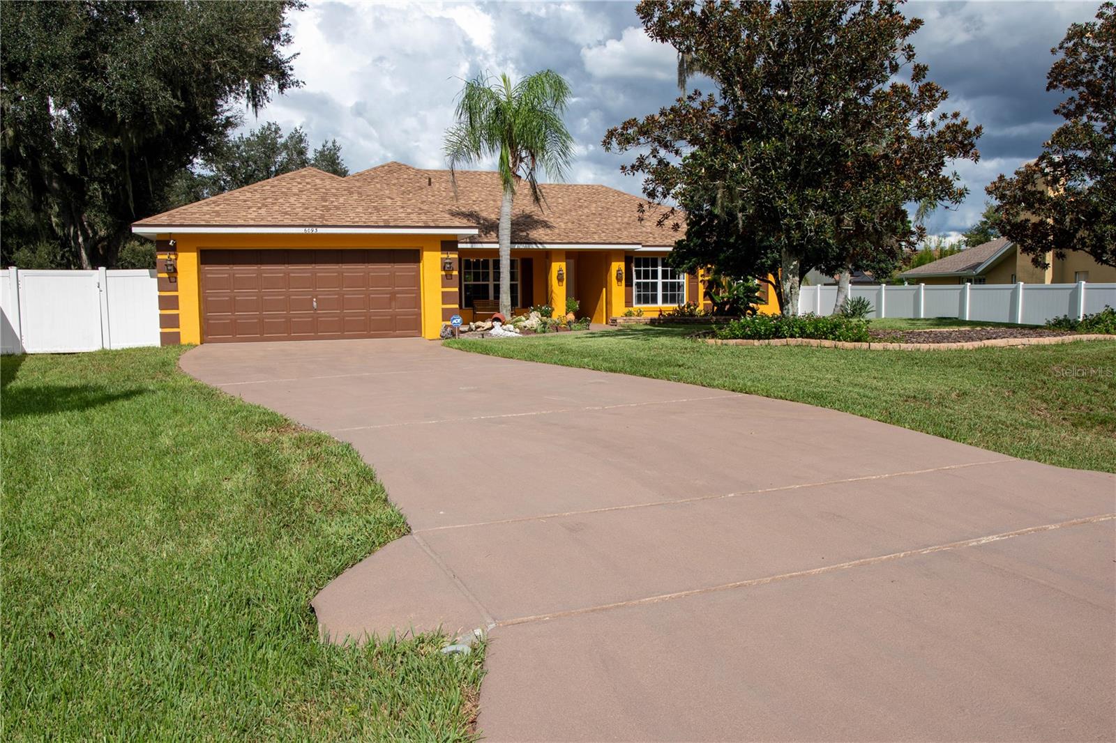 Photo of 6093 VELVET LOOP LAKELAND FL 33811