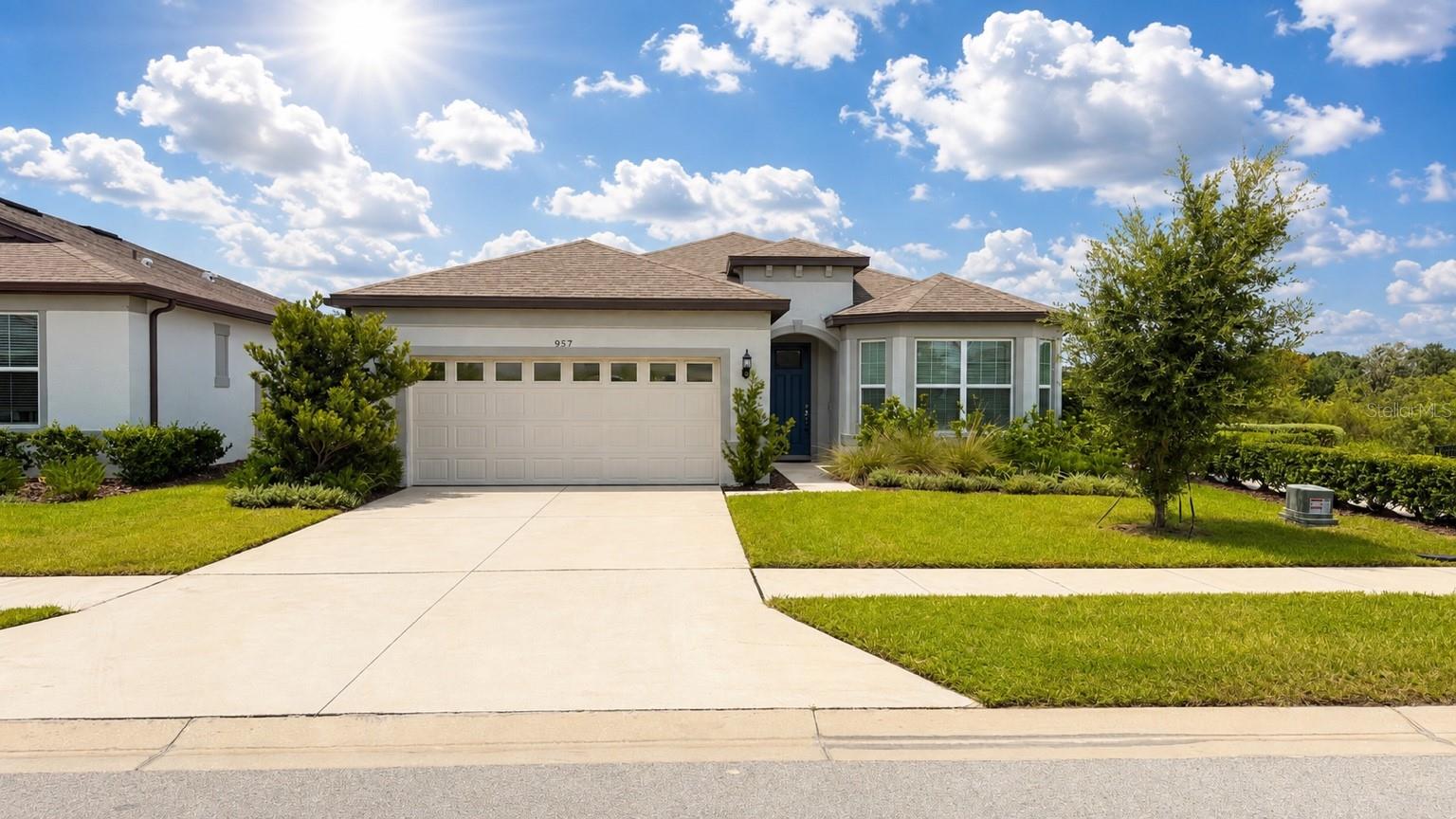 Photo of 957 SILVERLAKE BOULEVARD LAKE ALFRED FL 33850