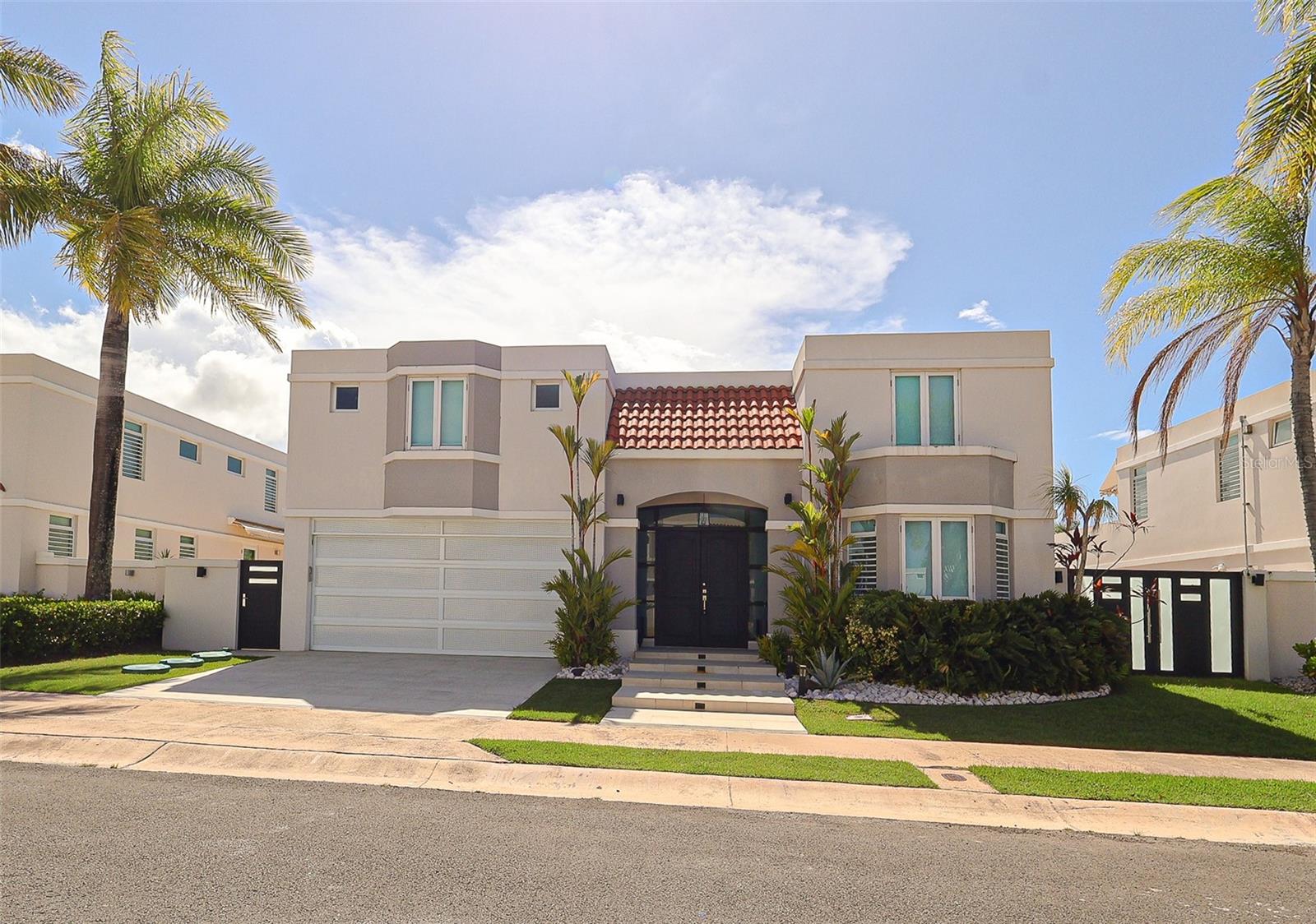 Photo of 527 MAR CARIBE ST DORADO PR 00646