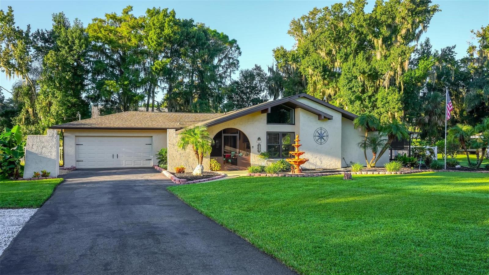 Photo of 8106 SPRING DRIVE YALAHA FL 34797