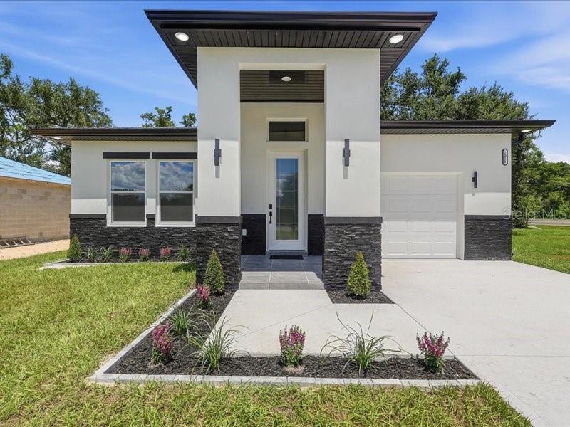 Photo of 2011 RECKER HIGHWAY WINTER HAVEN FL 33880