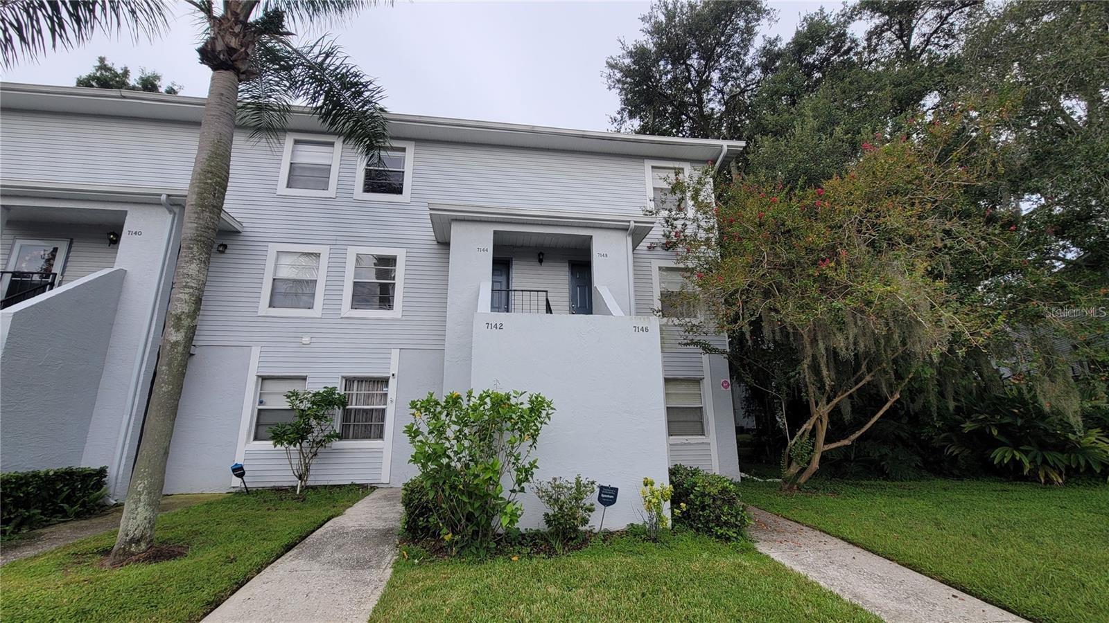 Photo of 7144 WATERSIDE DRIVE TAMPA FL 33617