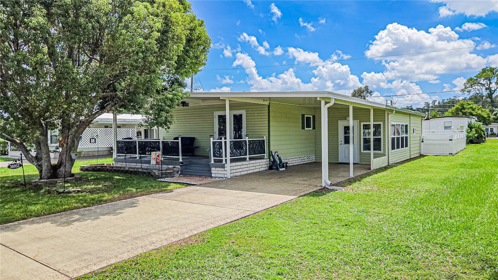 Photo of 36952 GRACE AVENUE ZEPHYRHILLS FL 33542