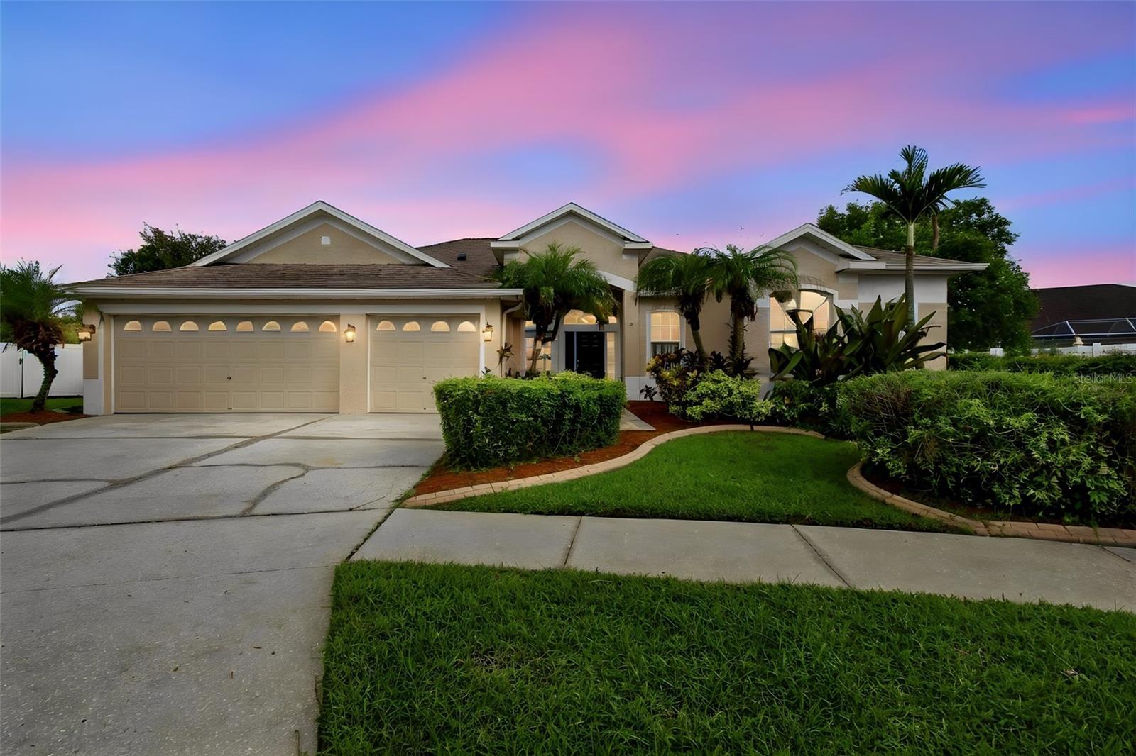 Photo of 9905 BRANFORD COURT RIVERVIEW FL 33578