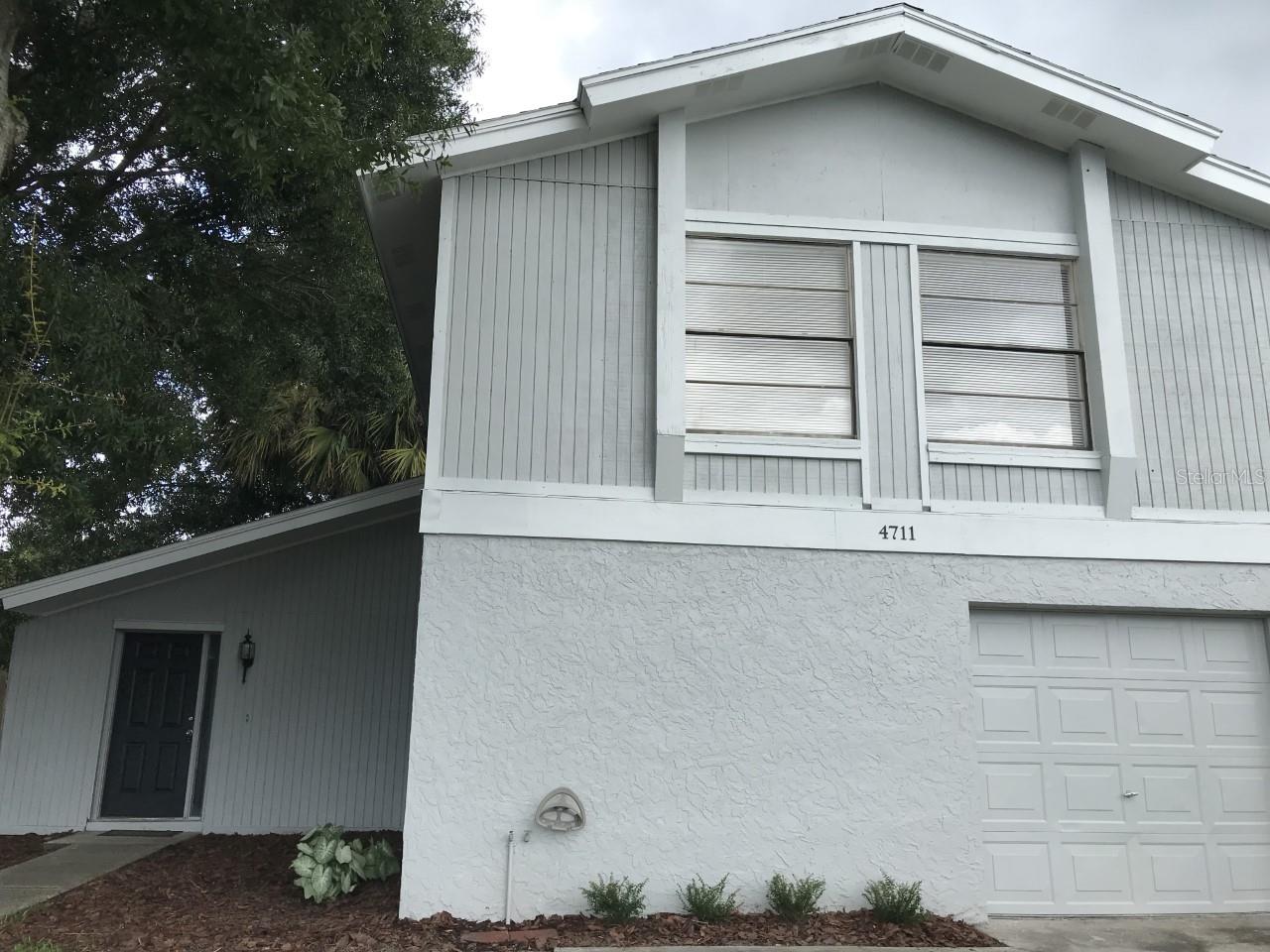 Photo of 4711 GROVE POINT DRIVE TAMPA FL 33624