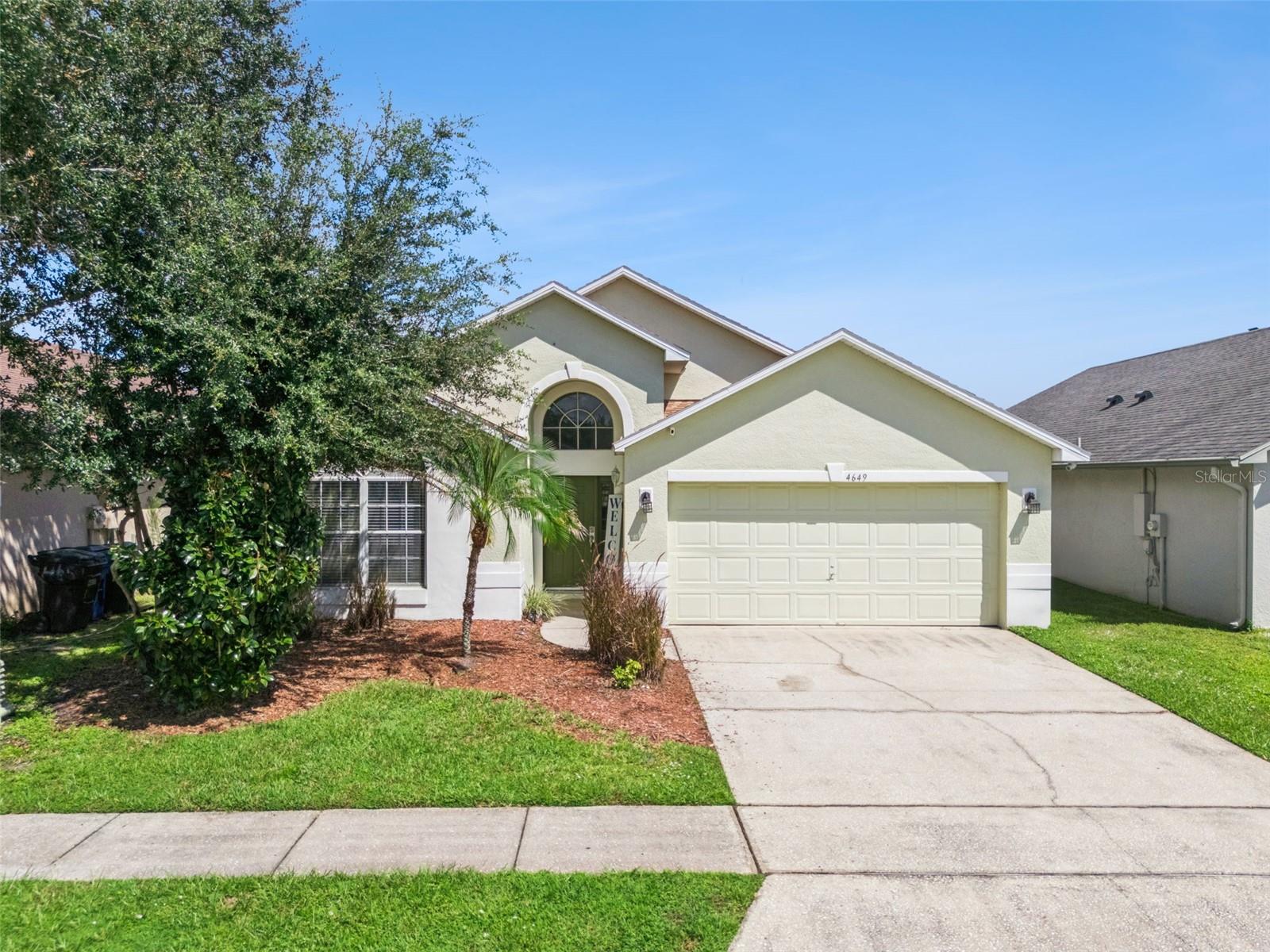 Photo of 4649 EAGLE PEAK DRIVE KISSIMMEE FL 34746