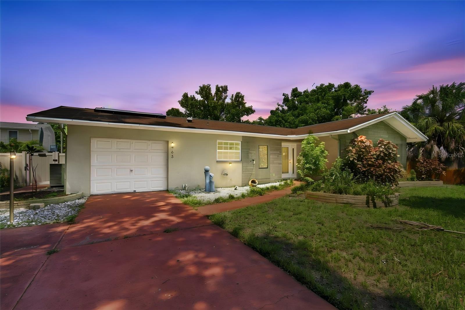 Photo of 6463 1ST AVENUE ST PETERSBURG FL 33710