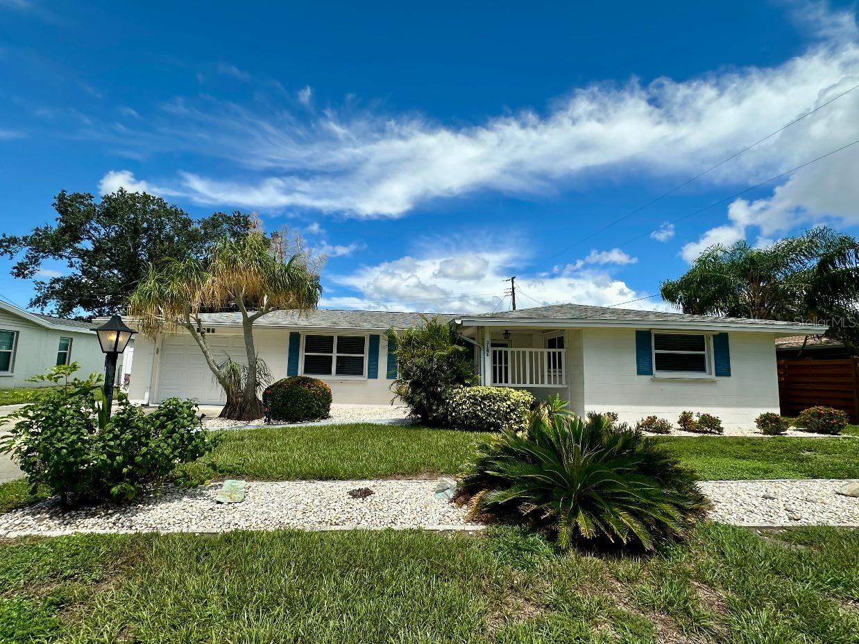 Photo of 3141 REGATTA CIRCLE SARASOTA FL 34231