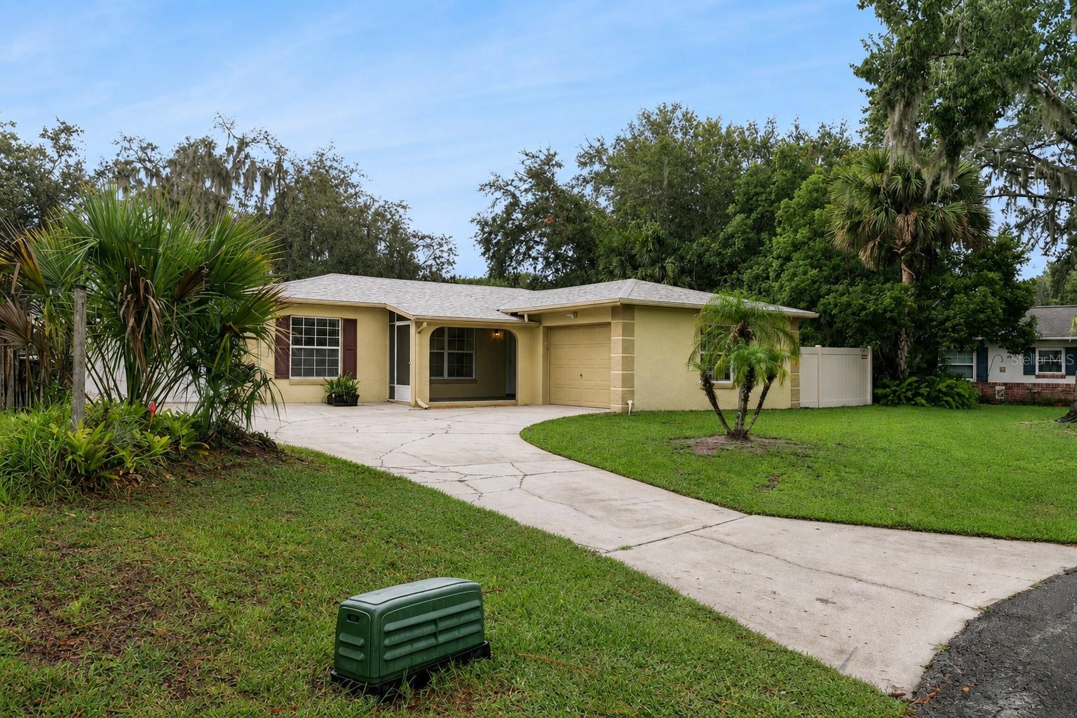 Photo of 104 LA COSTA COURT SANFORD FL 32773