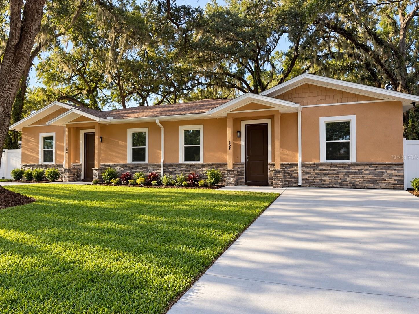 Photo of 308 E DAMON STREET PLANT CITY FL 33563