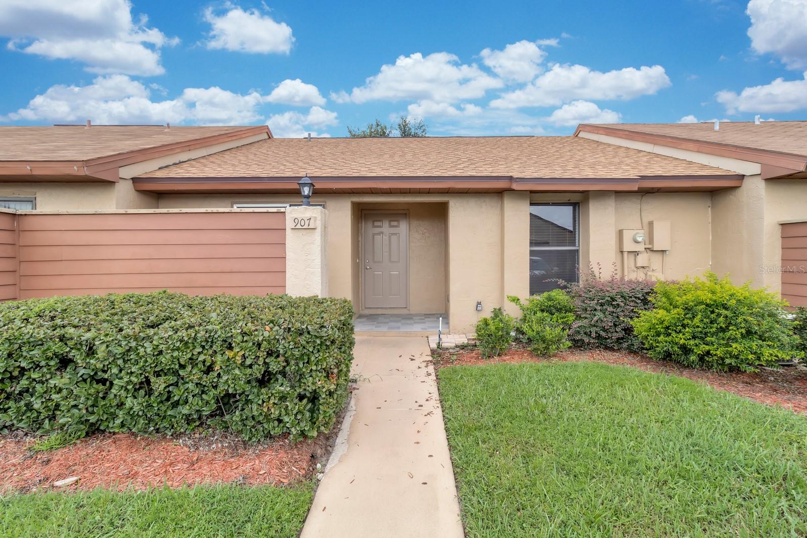 Photo of 907 PARK VILLA CIRCLE ORLANDO FL 32824
