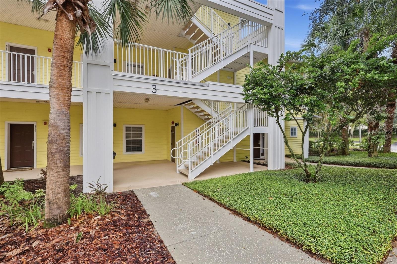 Photo of 512 LUCAYA LOOP DAVENPORT FL 33897