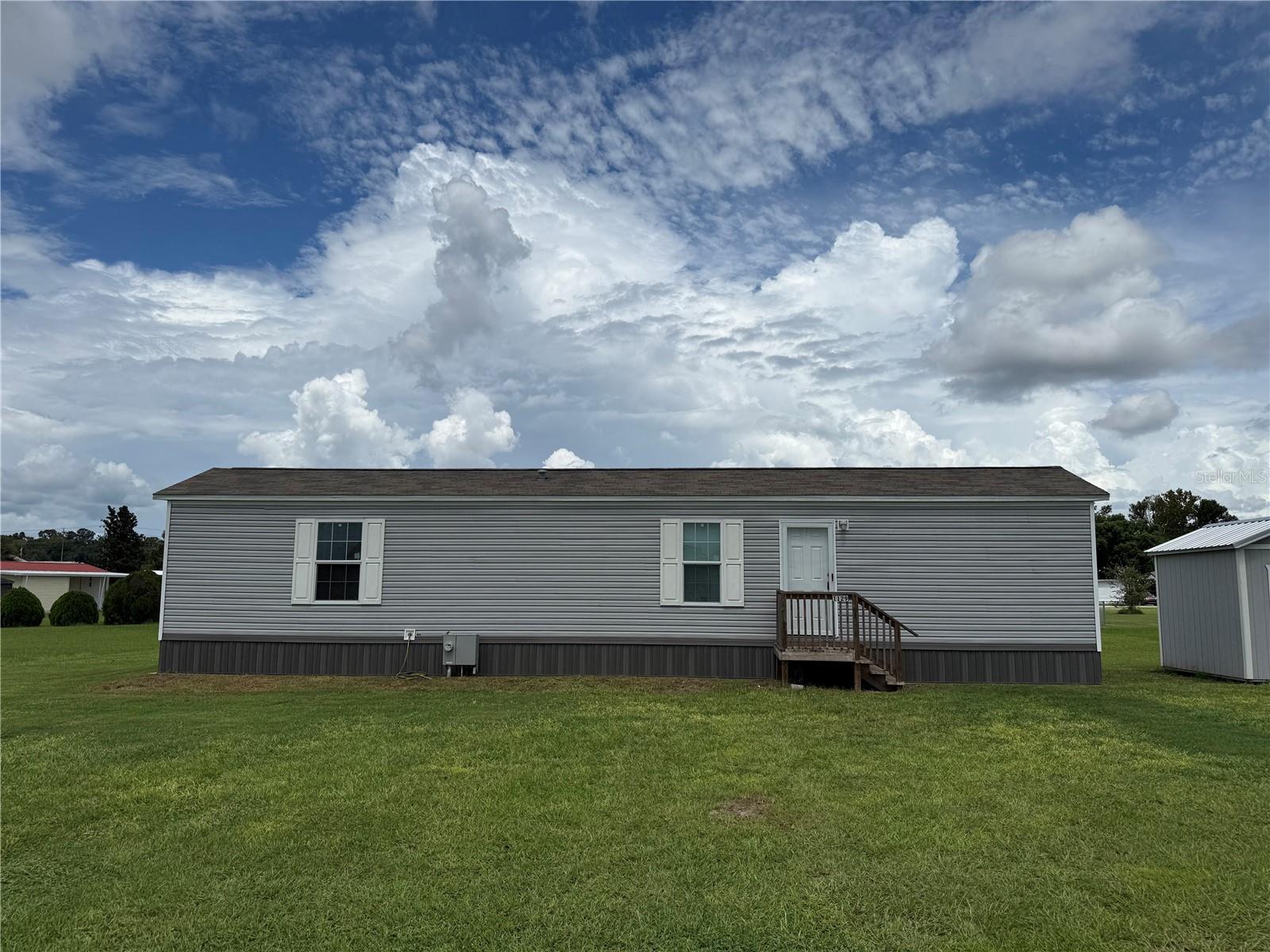 Photo of 1129 NW 12TH LANE LAKE PANASOFFKEE FL 33538
