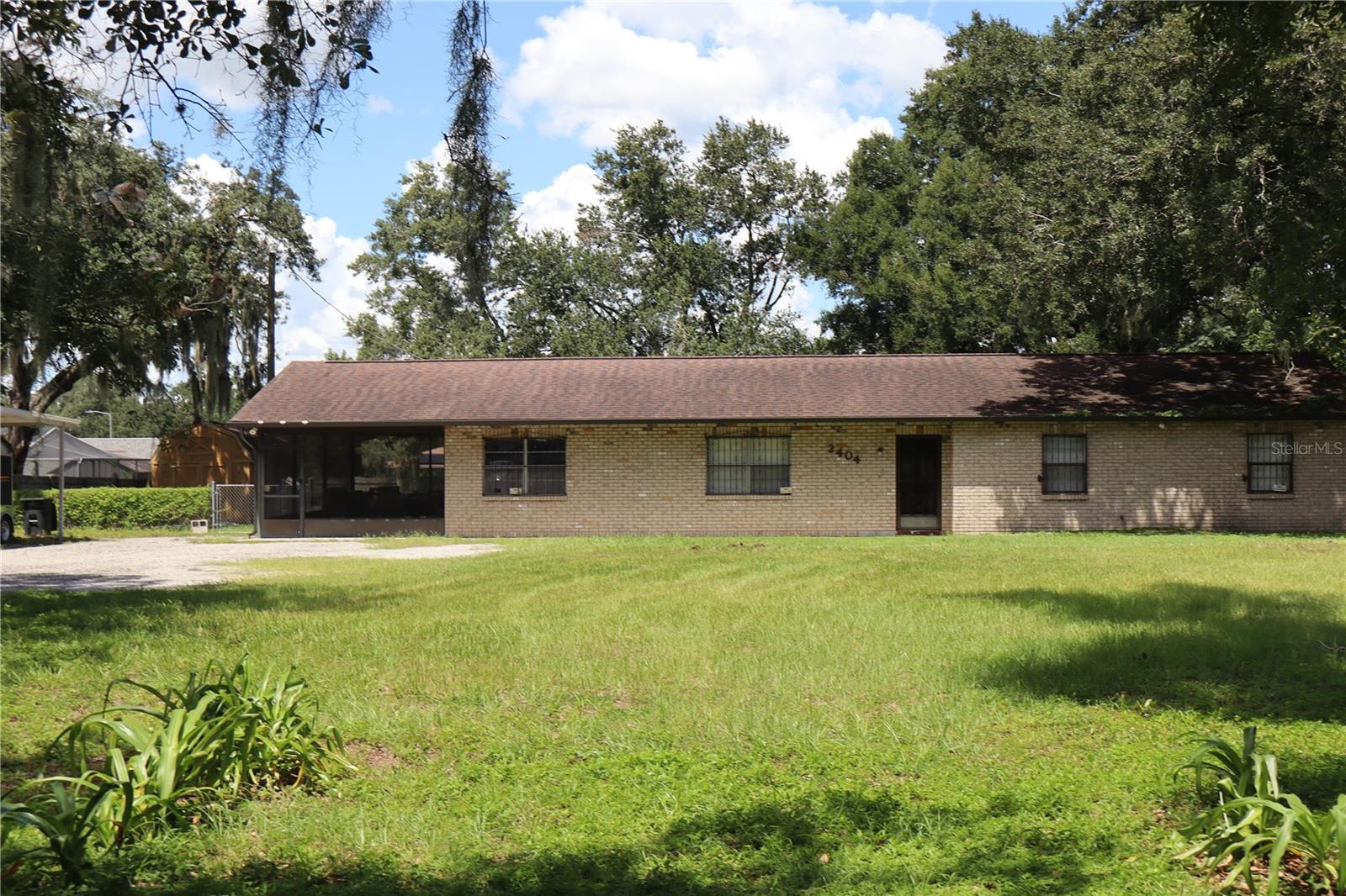 Photo of 2404 DURANT ROAD VALRICO FL 33596