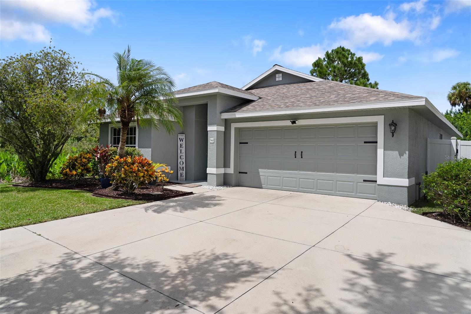Photo of 7905 CHARING CROSS WAY PALMETTO FL 34221