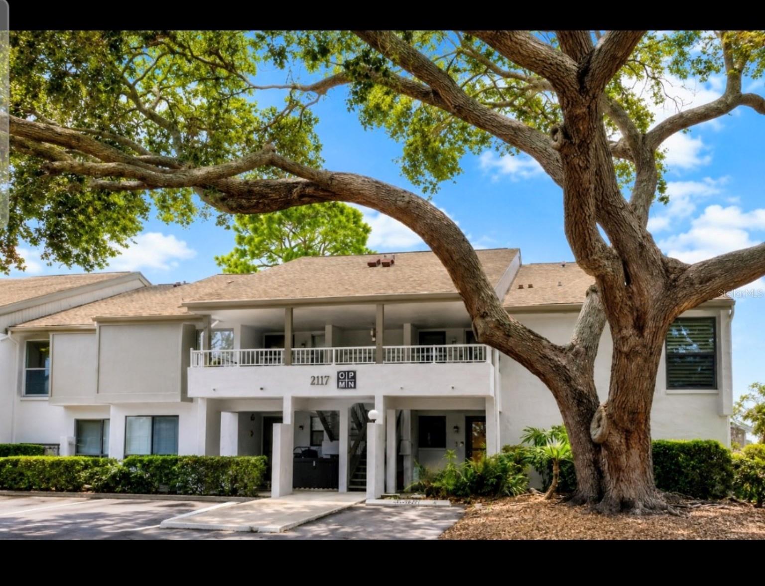 Photo of 2117 LAKEWOOD CLUB DRIVE #O ST PETERSBURG FL 33712