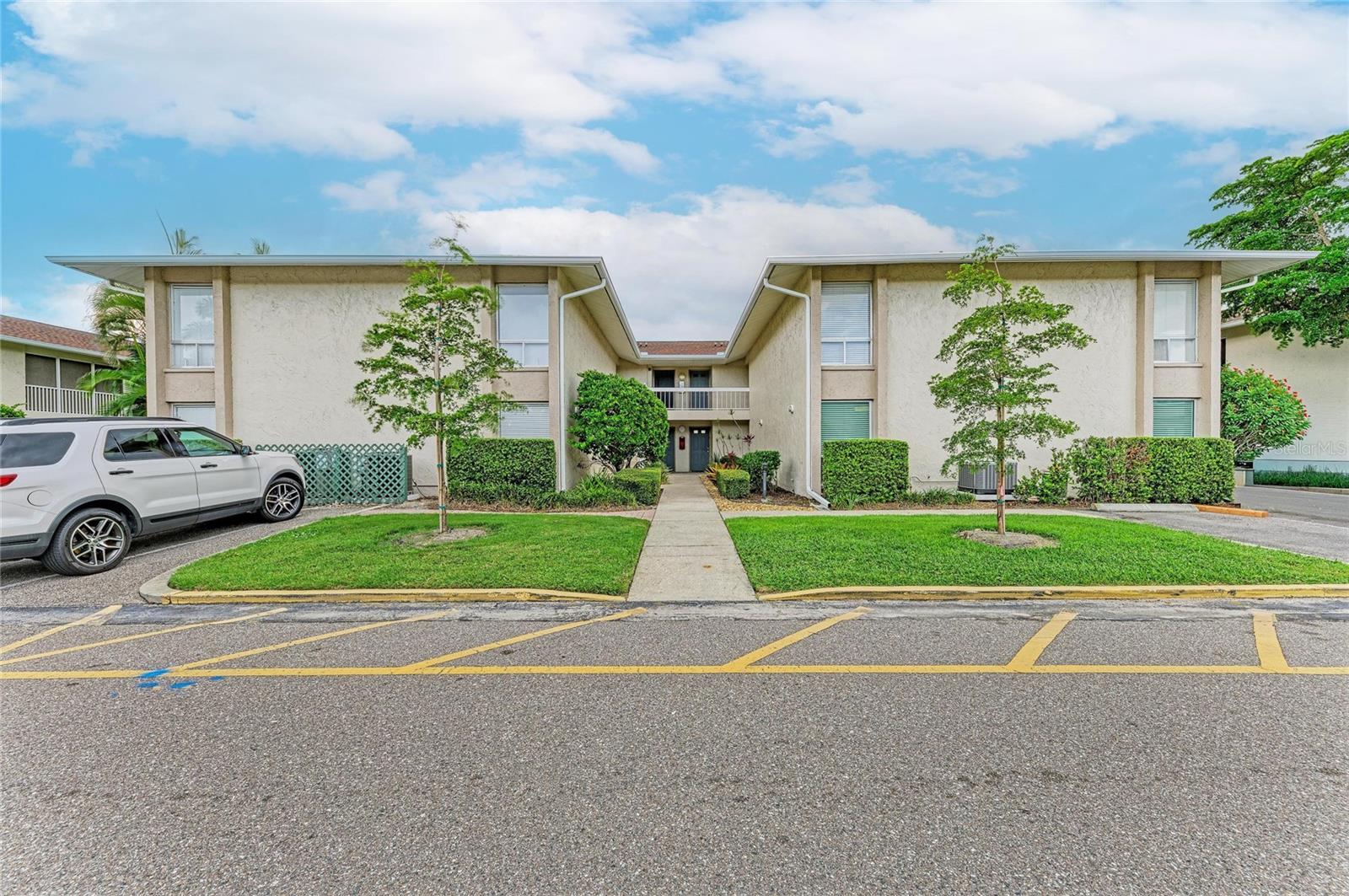 Photo of 2121 WOOD STREET #113 SARASOTA FL 34237