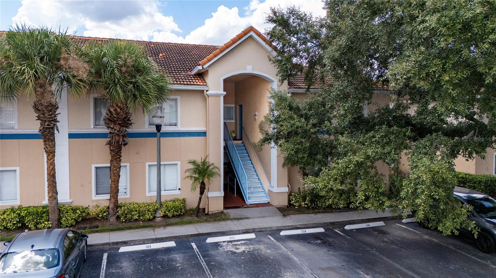 Photo of 515 VILLA DEL SOL CIRCLE #205 ORLANDO FL 32824