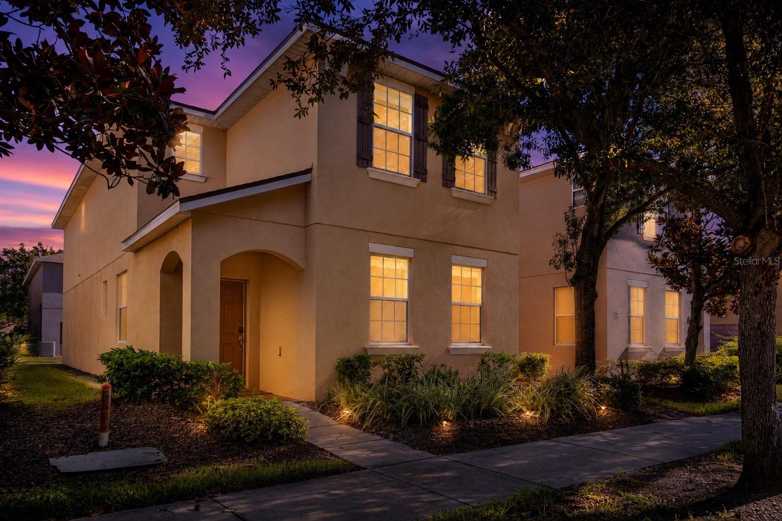 Photo of 9026 SIENNA MOSS LANE RIVERVIEW FL 33578