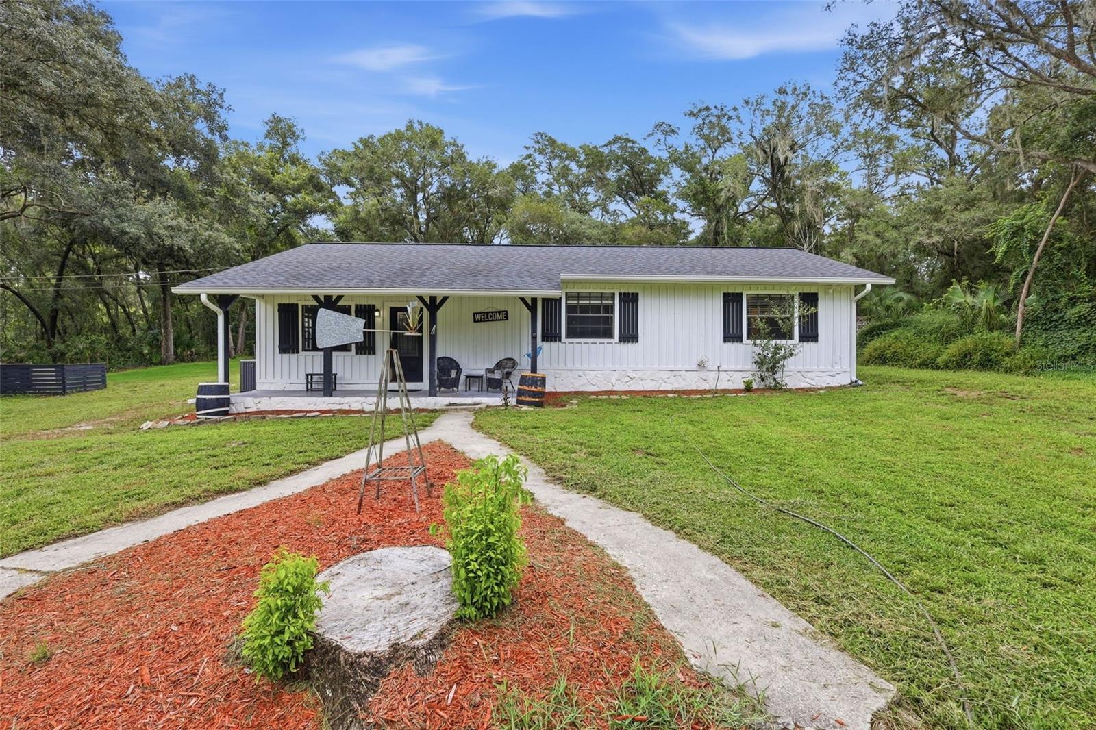 Photo of 1095 S RIDGEWOOD AVENUE DELAND FL 32720