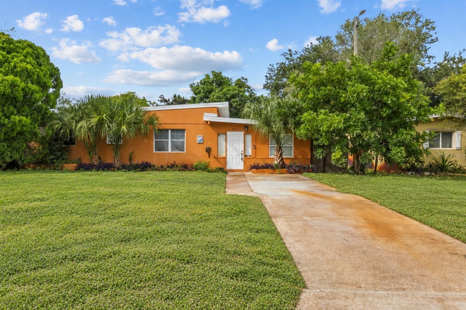 Photo of 6711 DARTMOUTH AVENUE ST PETERSBURG FL 33710