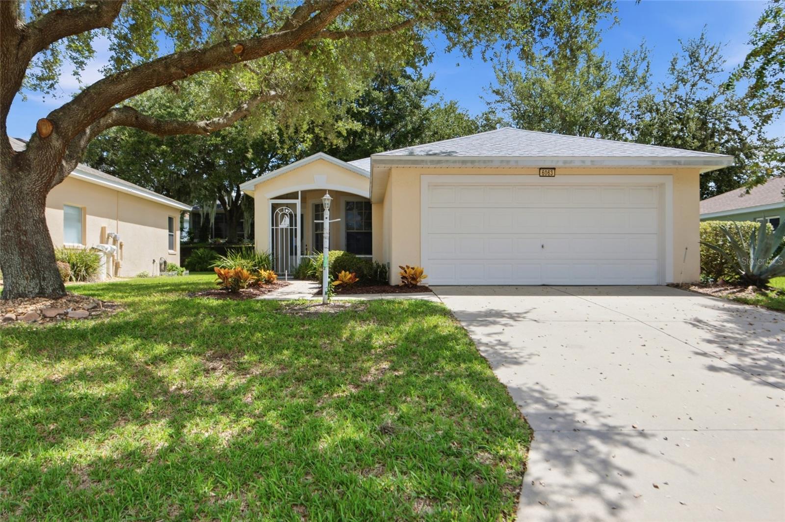 Photo of 6063 ARMADA STREET TAVARES FL 32778