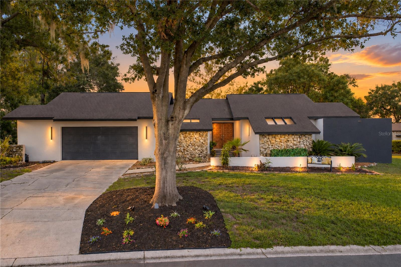 Photo of 6745 ENGLELAKE DRIVE LAKELAND FL 33813