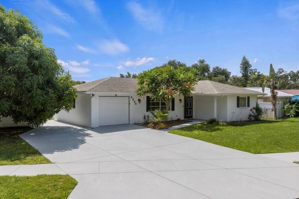 Photo of 4594 PARNELL DRIVE SARASOTA FL 34232