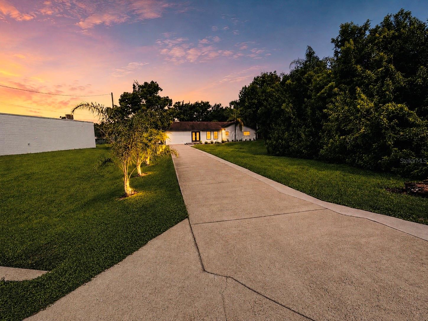 Photo of 20 2ND AVENUE LUTZ FL 33549