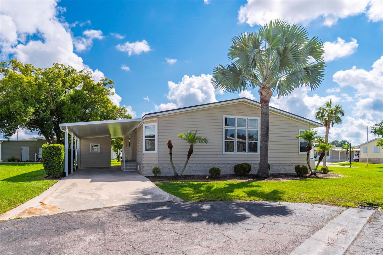 Photo of 1000 KINGS HIGHWAY #105 PORT CHARLOTTE FL 33980