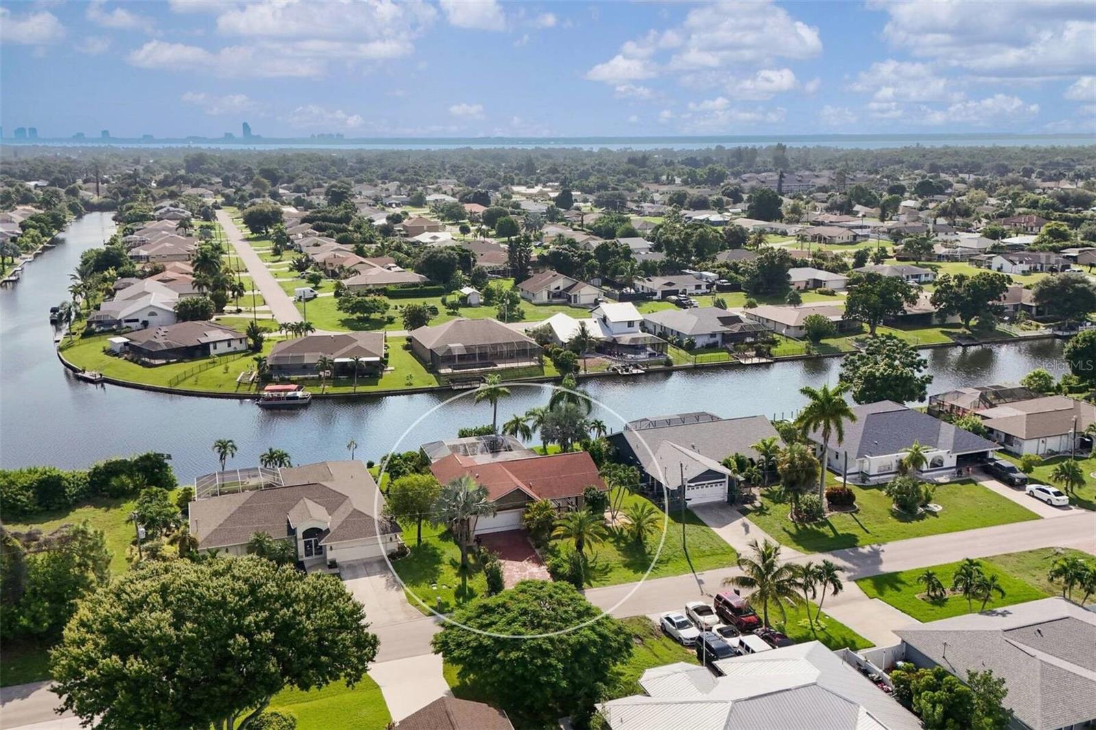 Photo of 519 SE 20TH COURT CAPE CORAL FL 33990