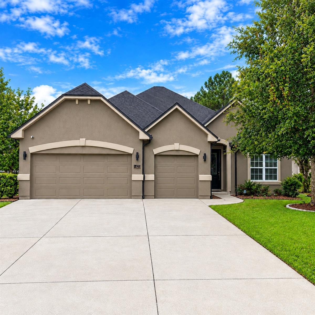 Photo of 4420 CASTLE PALM COURT ORANGE PARK FL 32065