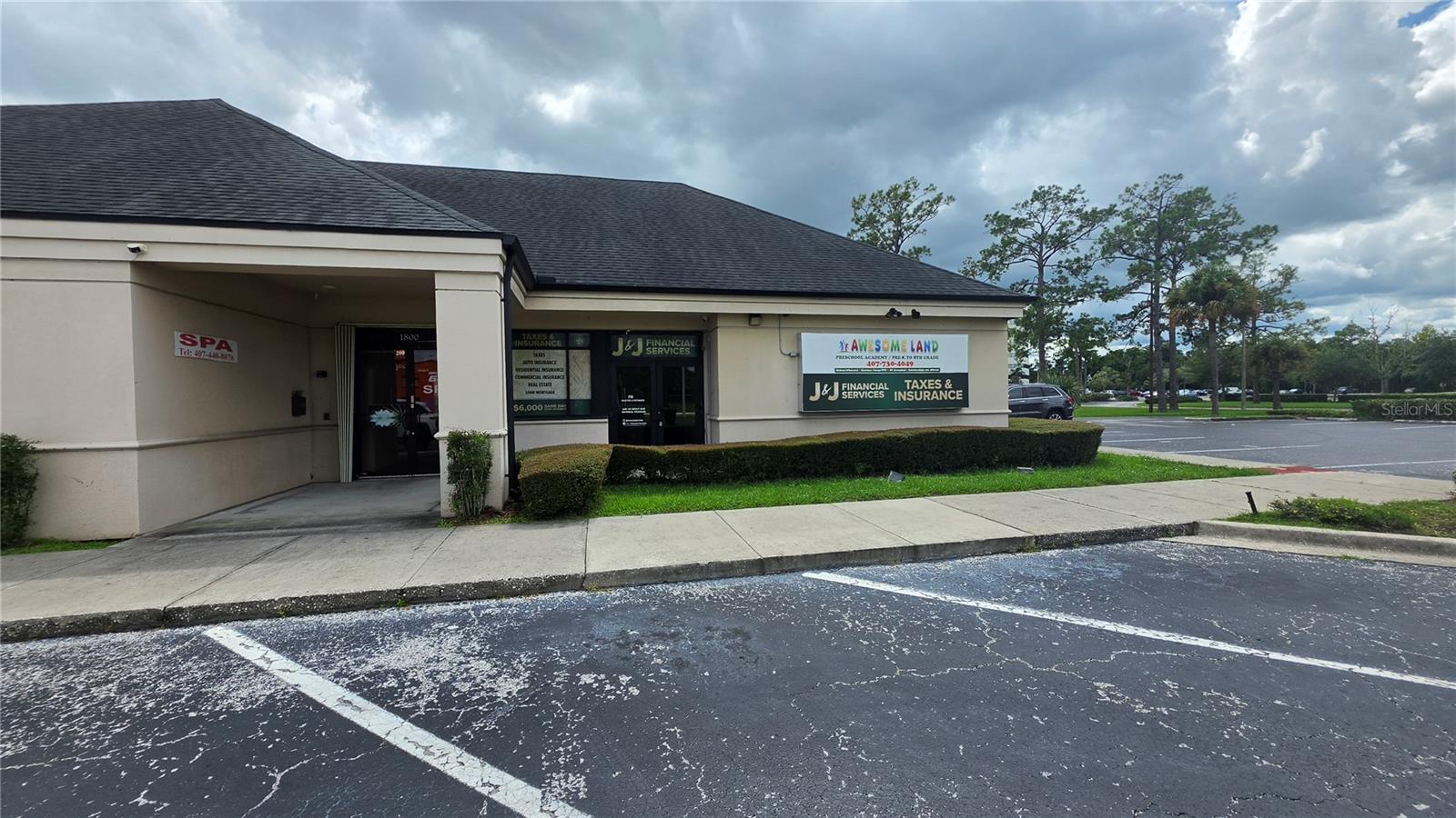 Photo of 1800 W OAK RIDGE ROAD #B ORLANDO FL 32809