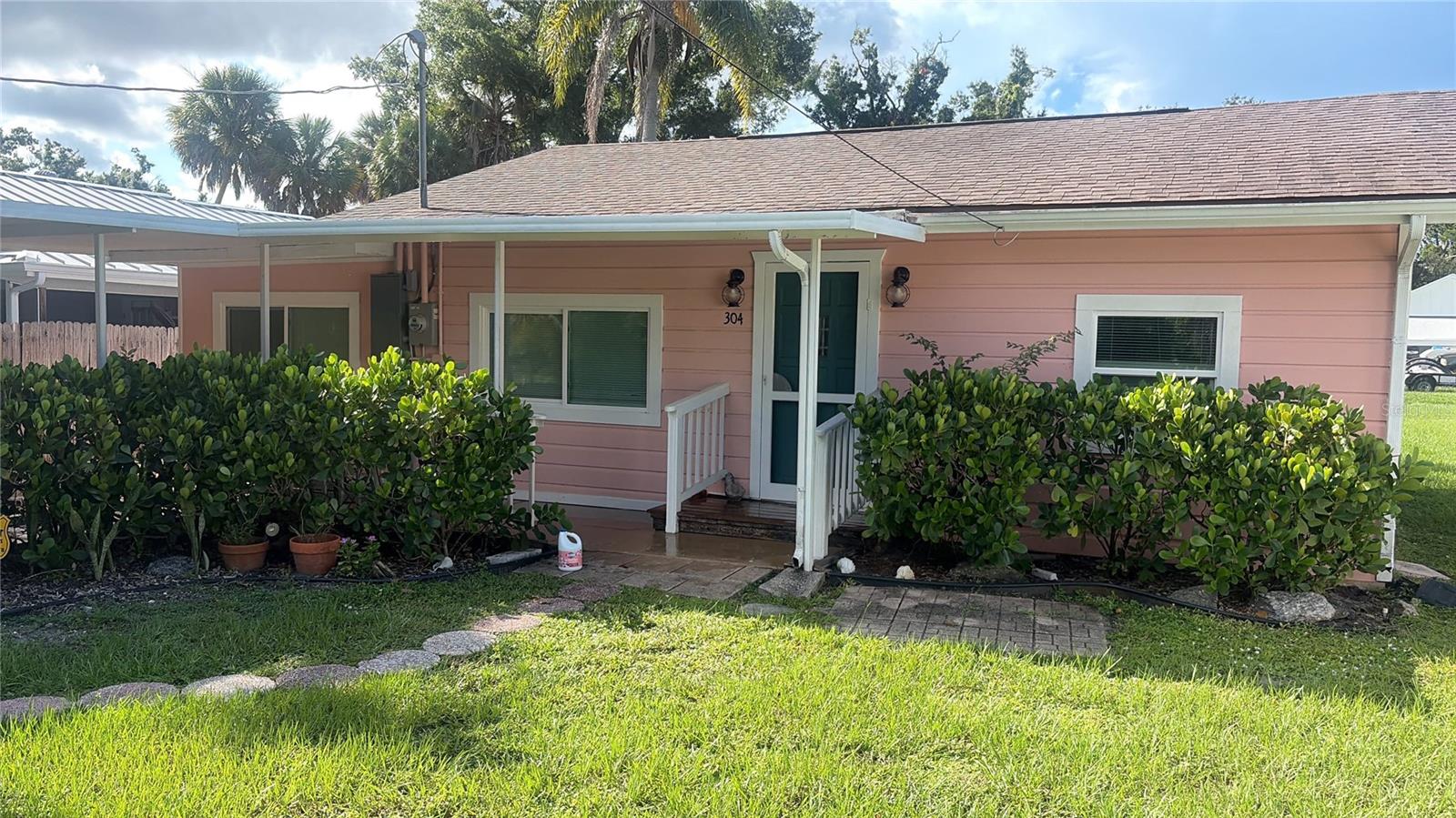 Photo of 304 MOUNT PLEASANT ROAD NOKOMIS FL 34275