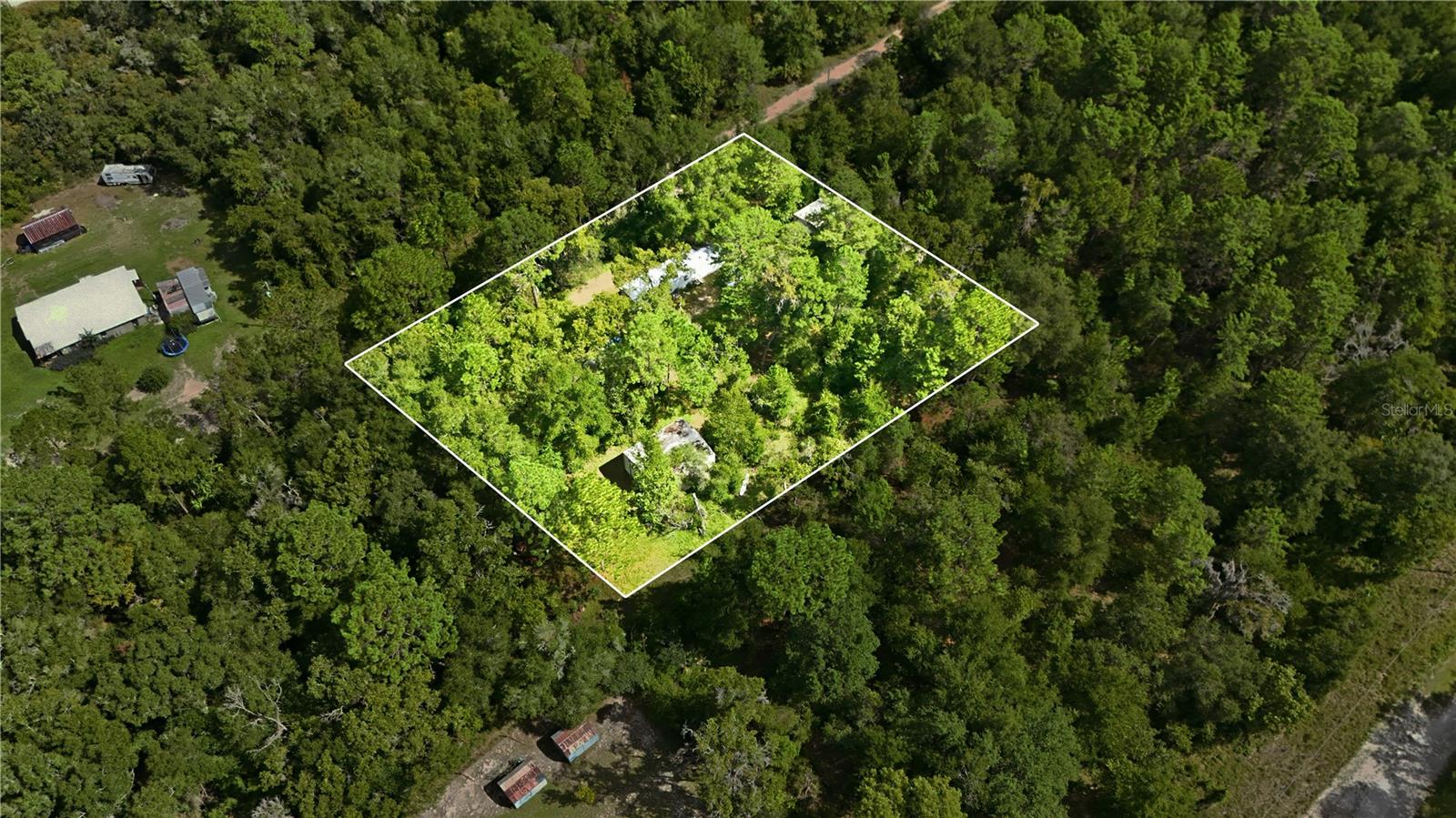 Photo of 105 PERRY AVENUE SATSUMA FL 32189