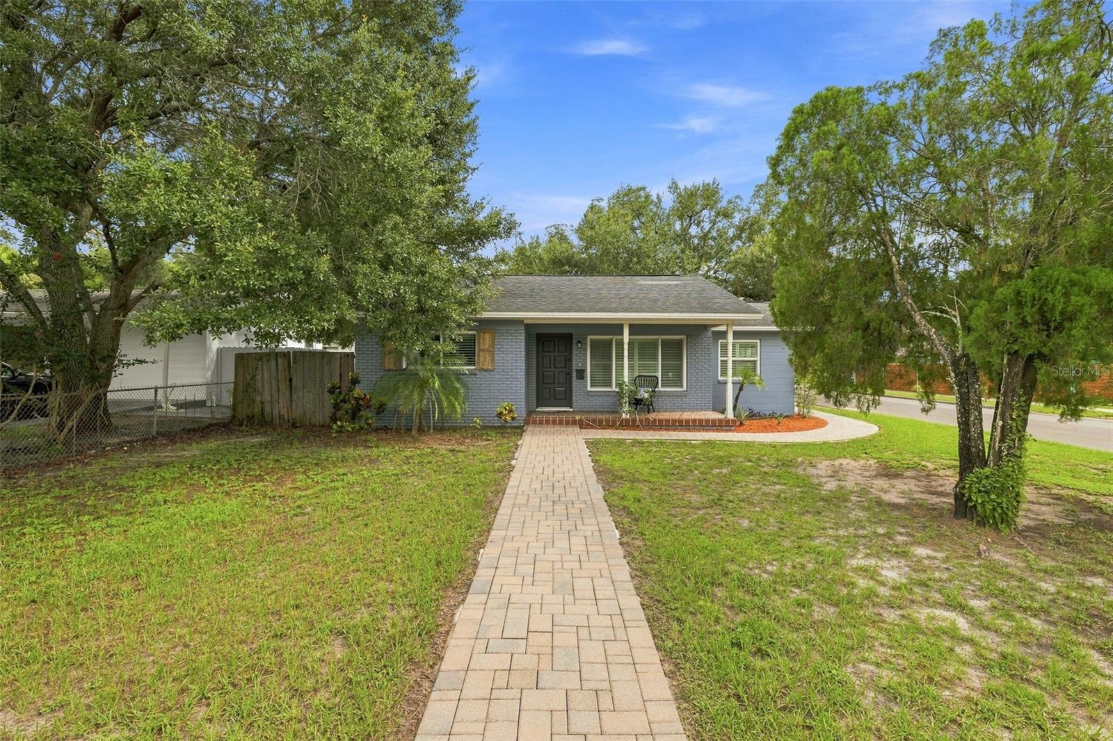 Photo of 2001 E HANNA AVENUE TAMPA FL 33610