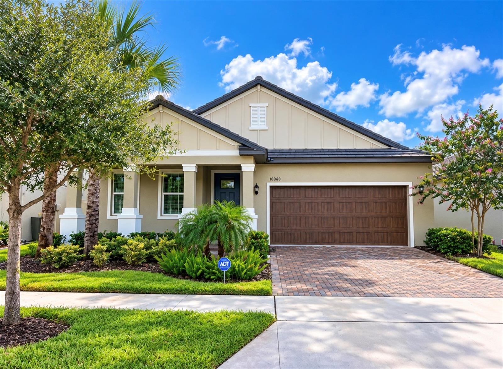 Photo of 10060 BANYAN BREEZE BOULEVARD LAND O LAKES FL 34638