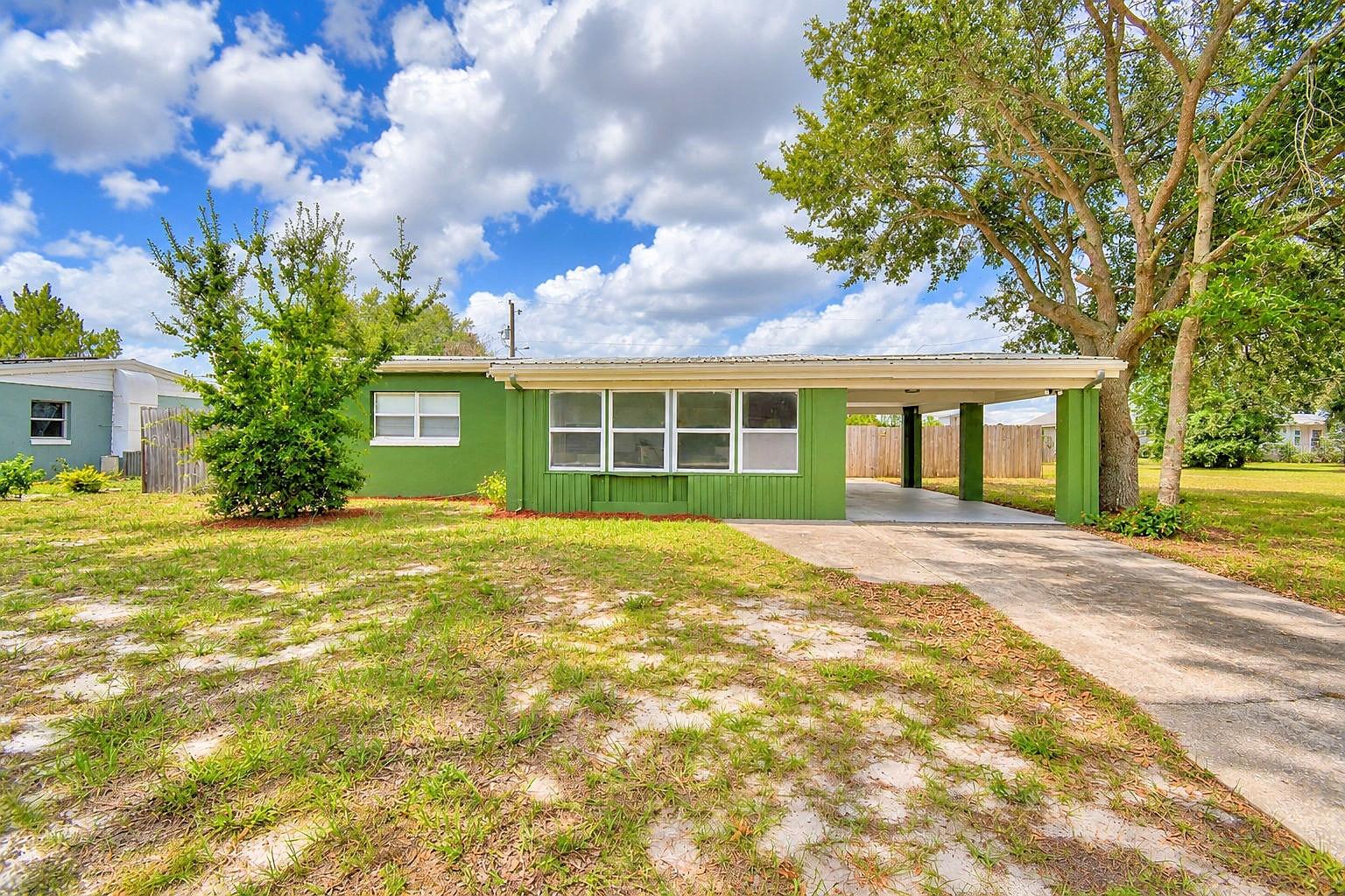 Photo of 502 STANLEY AVENUE FROSTPROOF FL 33843