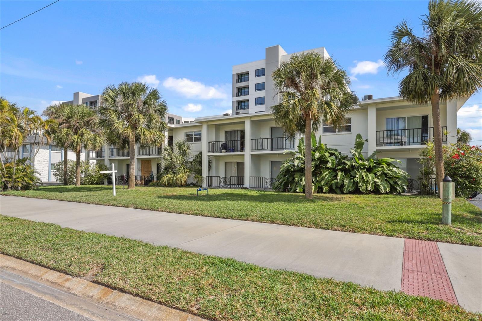 Photo of 4420 37TH STREET #10 ST PETERSBURG FL 33711
