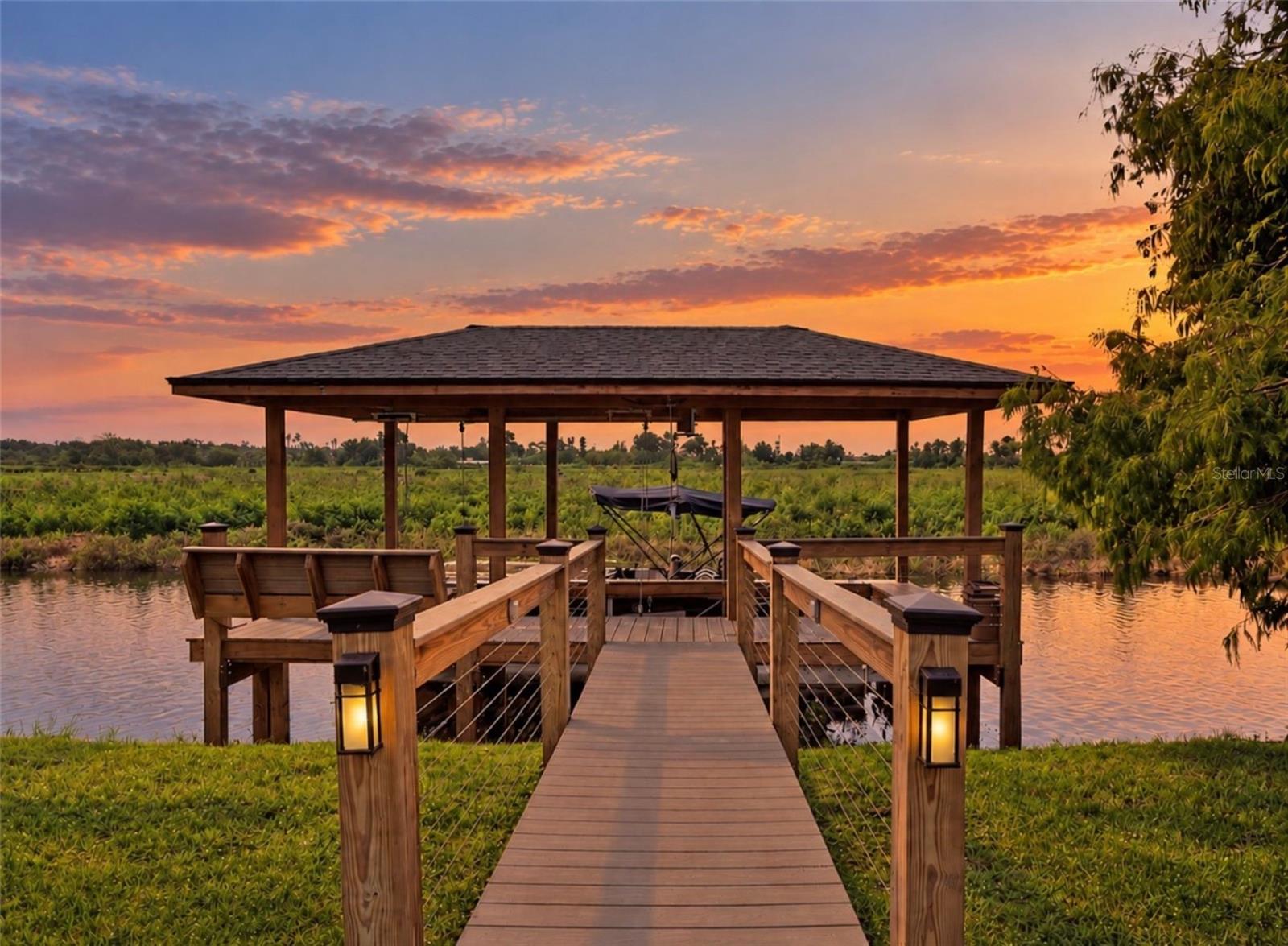 Photo of 720 BAREFOOT BAY LOOP GROVELAND FL 34736