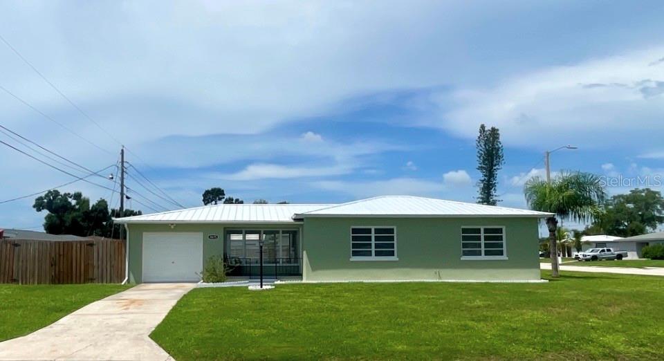 Photo of 4675 ORLANDO CIRCLE BRADENTON FL 34207