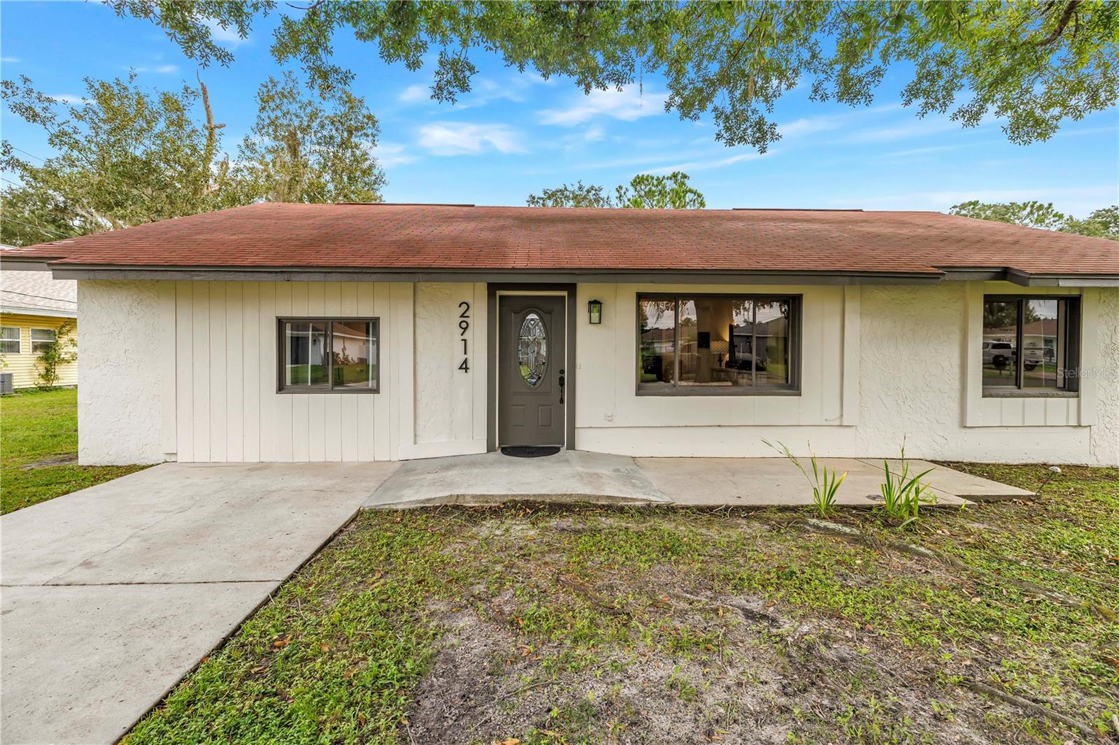 Photo of 2914 DELROSE DRIVE LAKELAND FL 33805