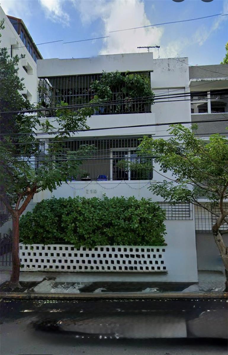 Photo of 710 AVE FERNANDEZ JUNCOS #6 SAN JUAN PR 00907