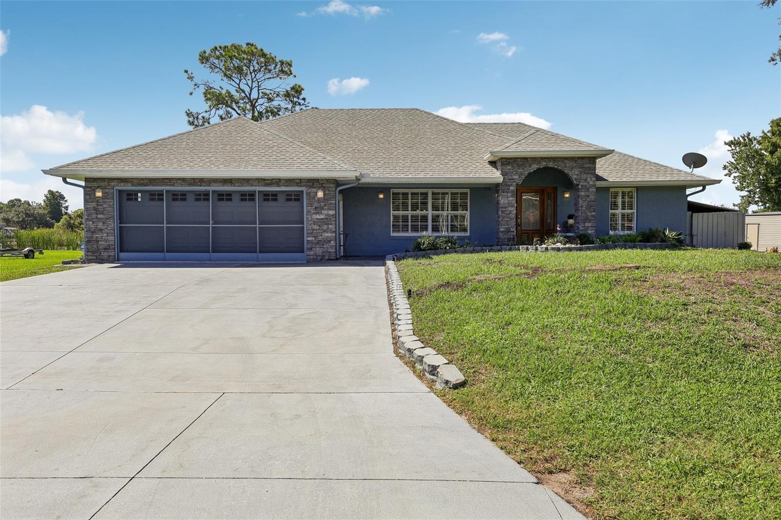 Photo of 28116 LOIS DRIVE TAVARES FL 32778