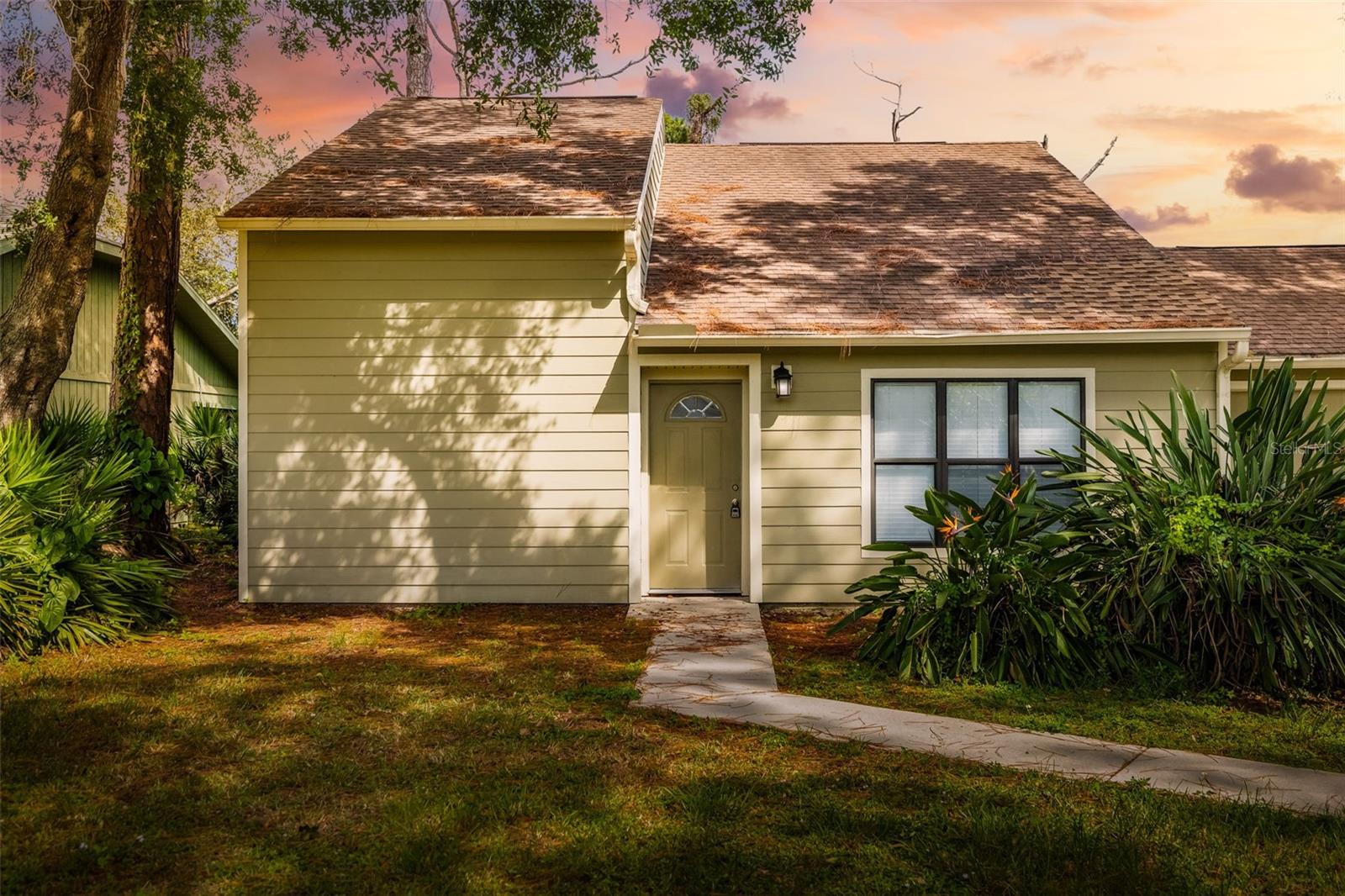 Photo of 2004 WOOD HOLLOW PLACE SARASOTA FL 34235