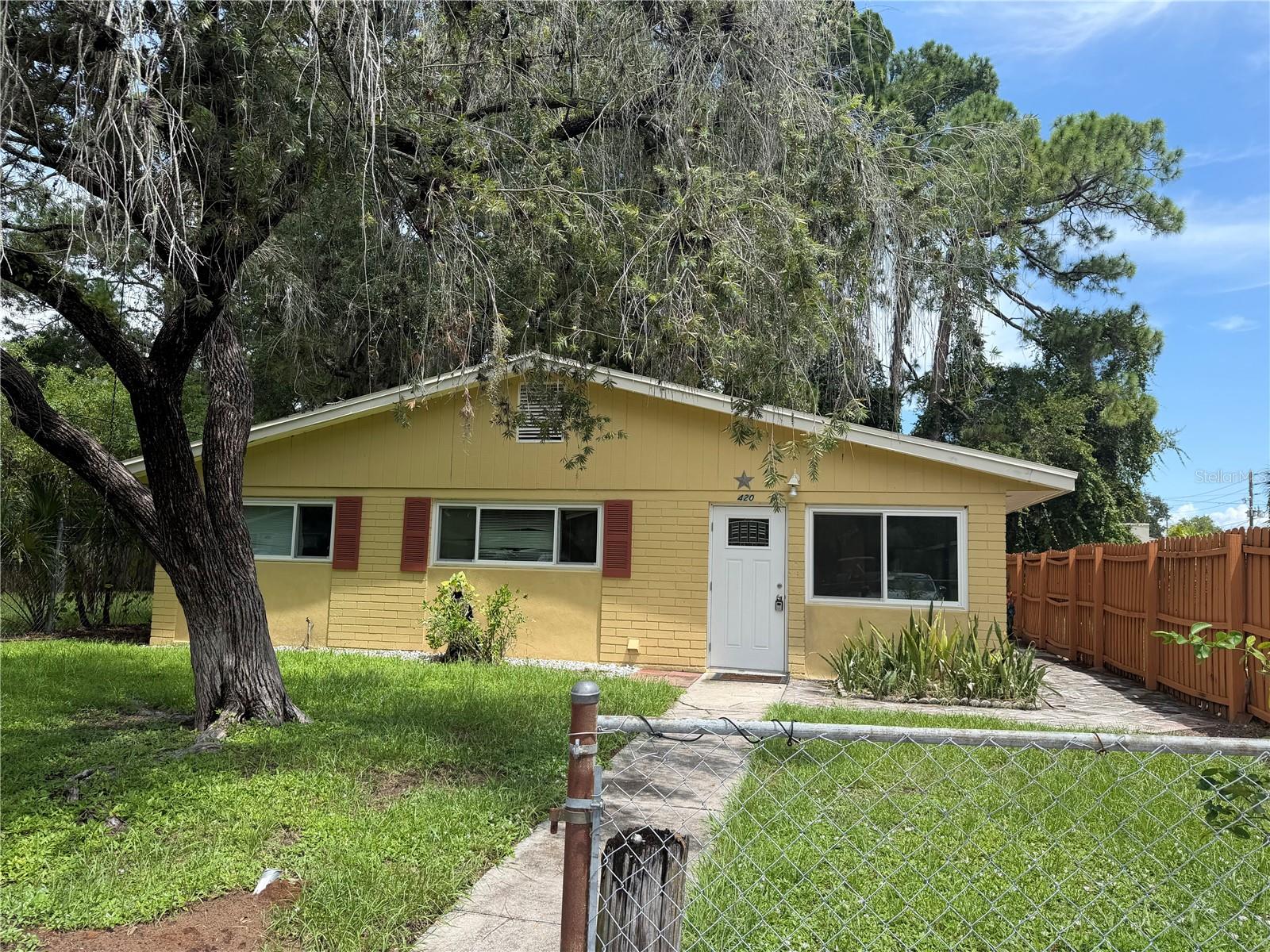 Photo of 420 MAPLE WAY SAFETY HARBOR FL 34695