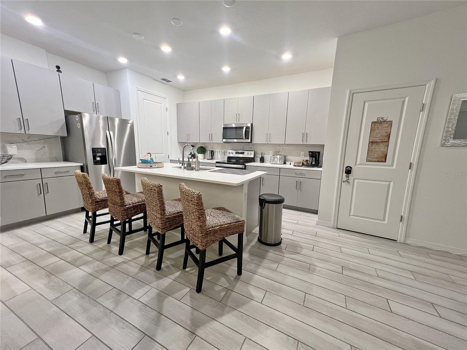 Photo of 844 BENOI DRIVE DAVENPORT FL 33896