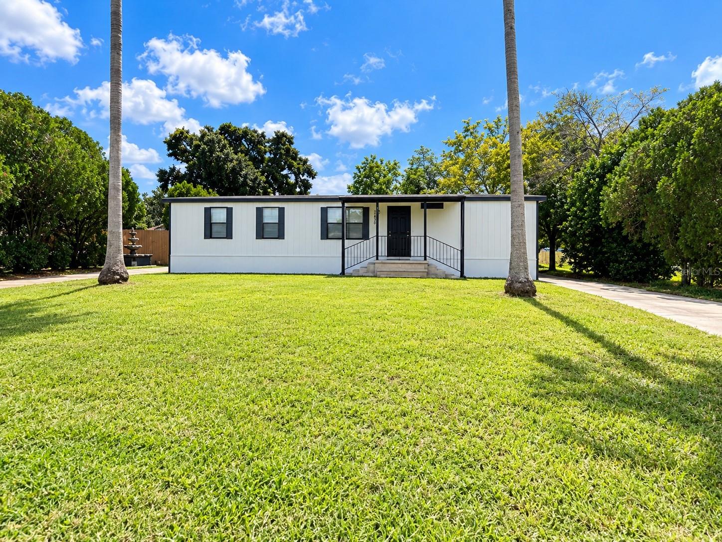 Photo of 4808 ROLLINGLEN LOOP LAKELAND FL 33810